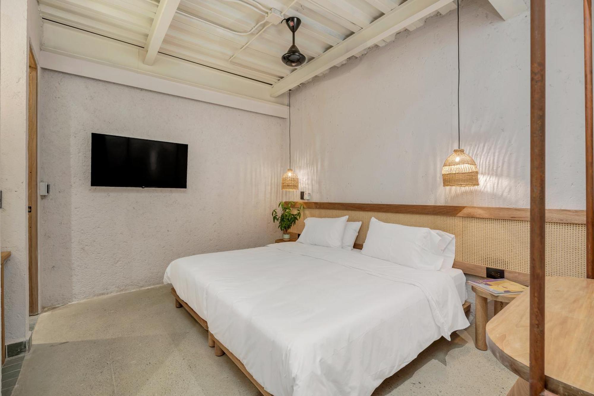 Botanica Casa Hotel Manila By Housy Host เมเดยิน ภายนอก รูปภาพ