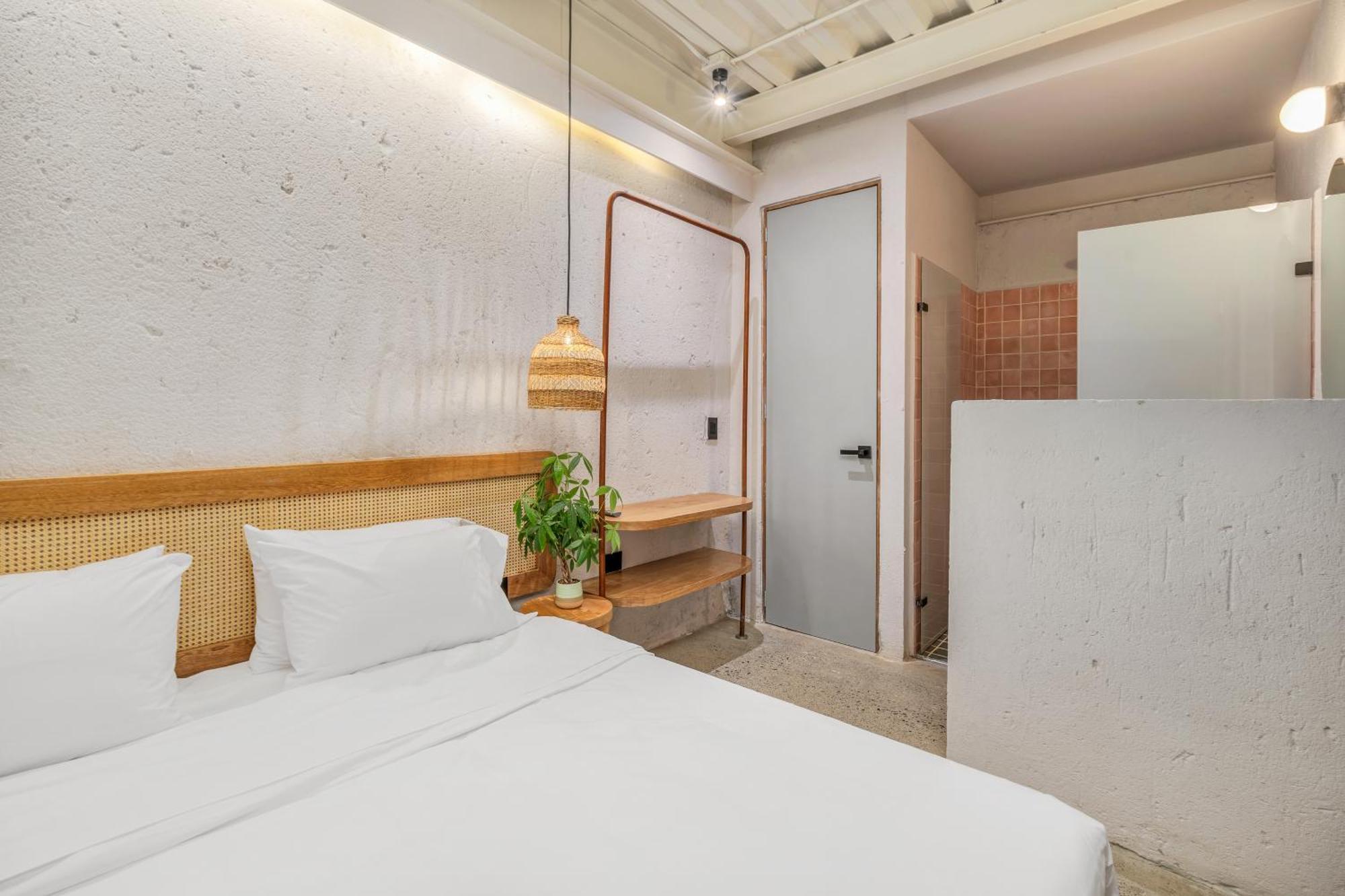 Botanica Casa Hotel Manila By Housy Host เมเดยิน ภายนอก รูปภาพ